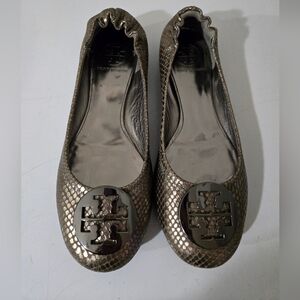 Tory Burch Metallic Snakeskin-Effect Logo Ballet Flats - Bronze